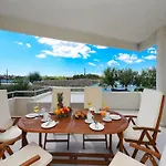 Modern In By The Sea 빌라 *