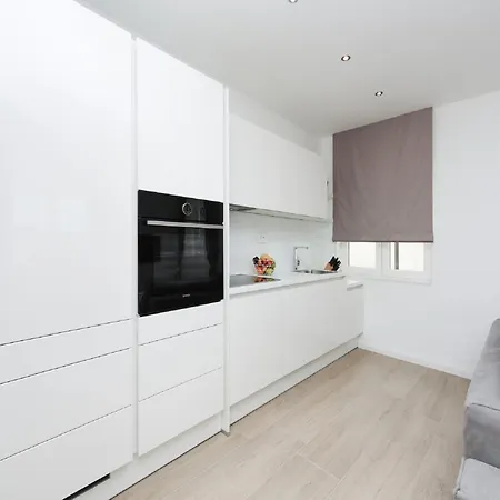 Modern In By The Sea 别墅