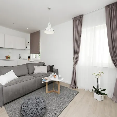 Modern In By The Sea Willa *