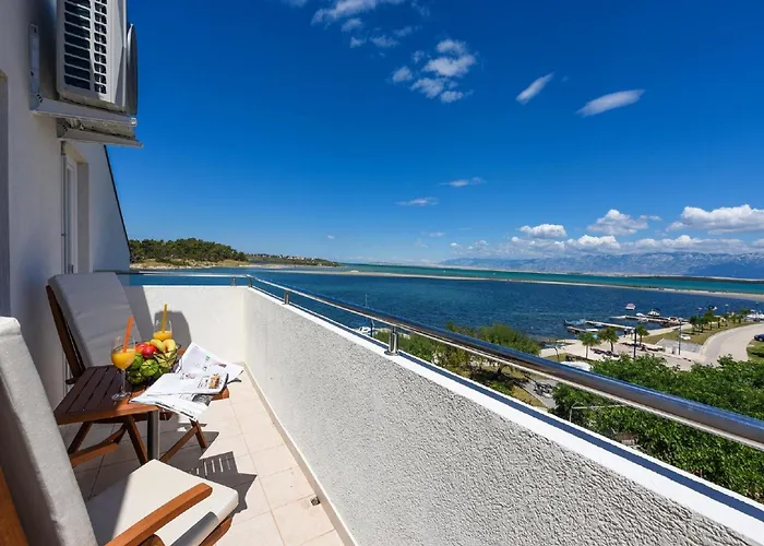 Villa Modern In By The Sea Nin