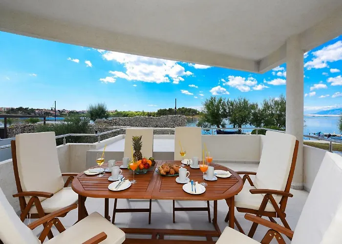 Modern In By The Sea וילה *